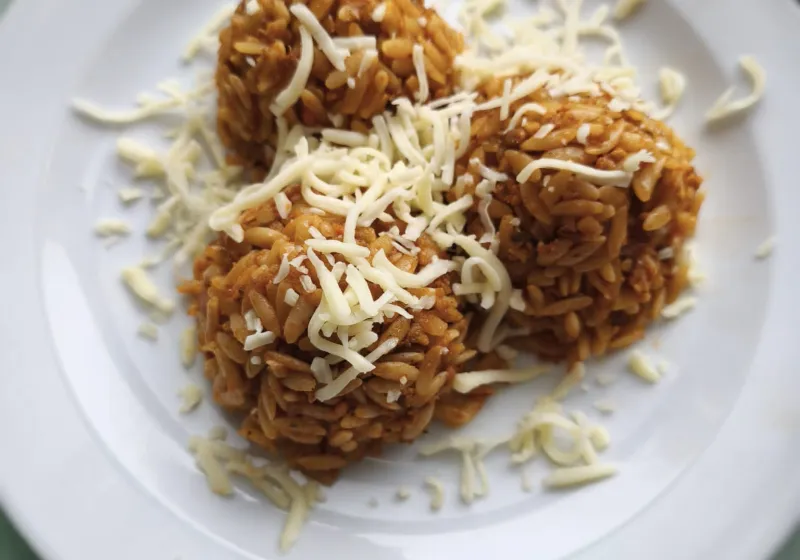 Boloňské orzo sypané mazzarelou