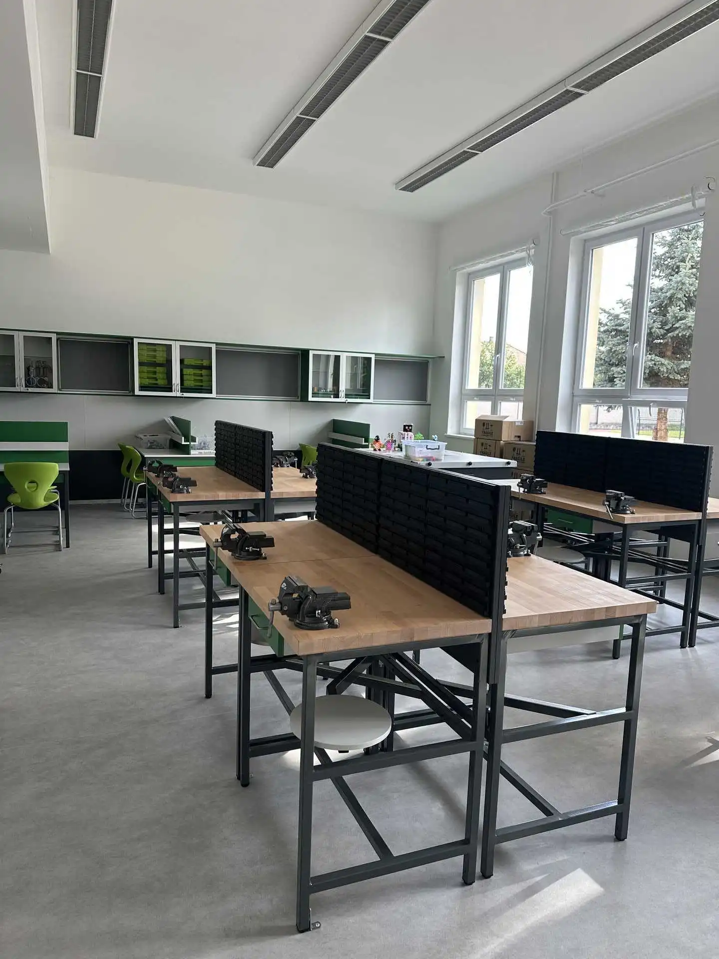 Učebna 4.0 – od šroubku k robotu